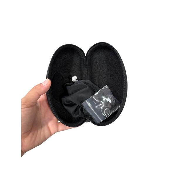 Oakley Genuine Sunglasses Clam Shell Hard Case Smooth Black Zip Lot Of 2 - Picture 4 of 4